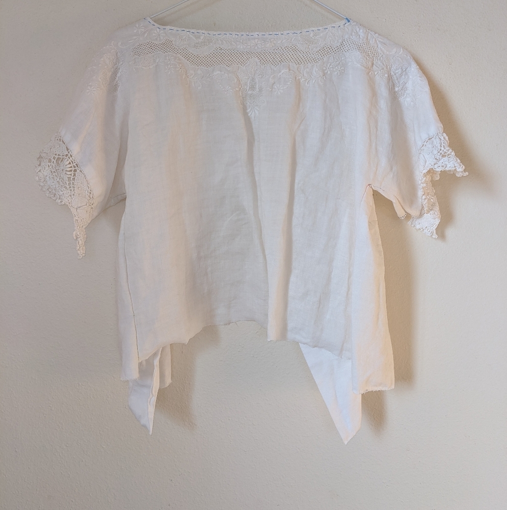 Handmade lace crop top 💫